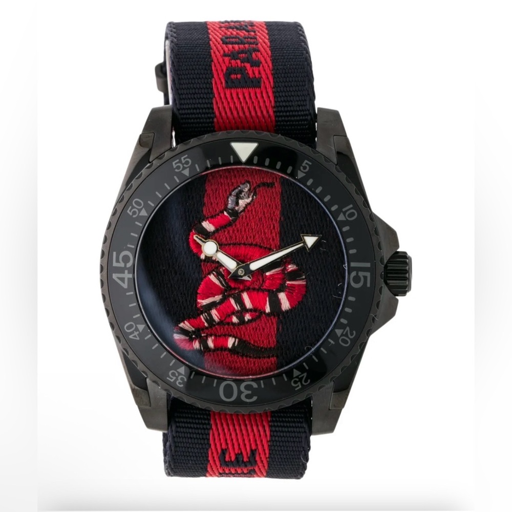 Gucci Dive Quartz Watch Unisex